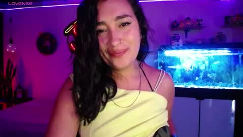 Snapshot of _santalove_ chatting on December 2024 10:22:01 PM SantaLove online show from December 2024 10:22:01 PM