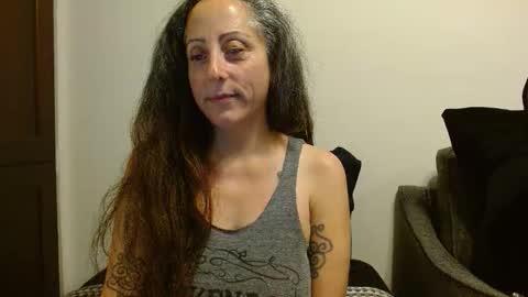 Sara Lynn online show from April 2026 04:06:01 AM