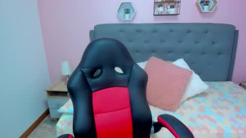 Snapshot of _sarah_lovely chatting on November 2025 01:44:01 PM Sarah online show from November 2025 01:44:01 PM