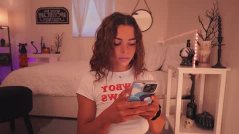 Snapshot of _savii chatting on October 2025 05:24:02 PM Savii online show from October 2025 05:24:02 PM