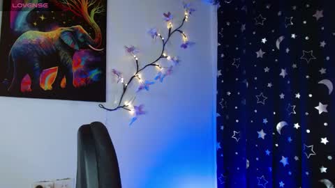 Snapshot of _serendepia_ chatting on May 2026 05:36:01 AM Serendipia online show from May 2026 05:36:01 AM