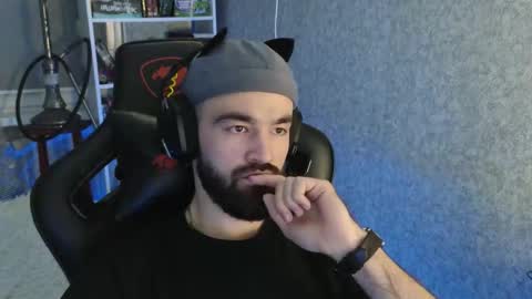 Ask me online show from November 2025 05:07:02 AM