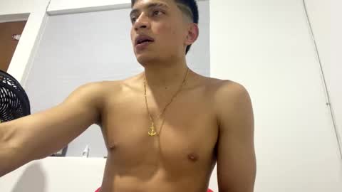 Juan Pablo-independent model online show from January 2025 11:27:02 PM