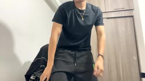 Juan Pablo-independent model online show from February 2025 01:24:02 AM