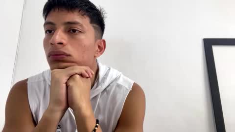 Juan Pablo-independent model online show from January 2026 06:00:02 PM