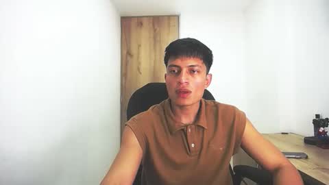 Juan Pablo-independent model online show from February 2026 12:00:02 AM