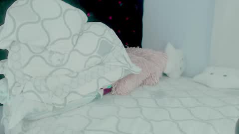 Alexa online show from December 2025 07:53:02 PM