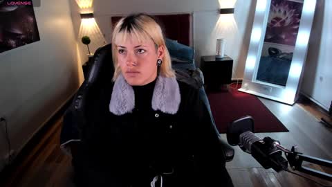 Snapshot of _sharlotte777 chatting on January 2025 02:39:01 PM _sharlotte777 online show from January 2025 02:39:01 PM