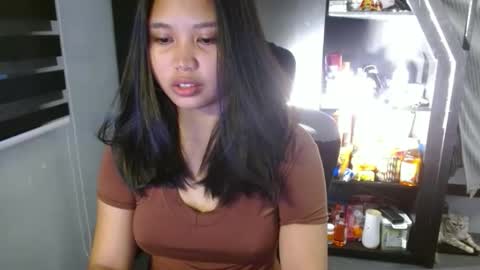 _shinelee online show from March 2026 09:48:01 AM