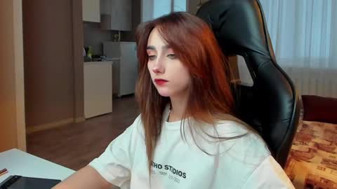 _silverdream online show from February 2025 04:44:02 AM