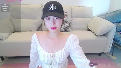 Snapshot of _smileflower_ chatting on September 2025 07:57:01 AM winni online show from September 2025 07:57:01 AM