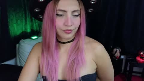 Sofia online show from January 2025 11:40:02 PM