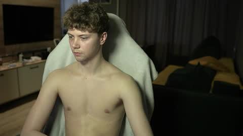 OLIVERpvt is open online show from April 2026 02:15:01 PM