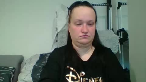 Melisa online show from November 2025 05:41:02 AM