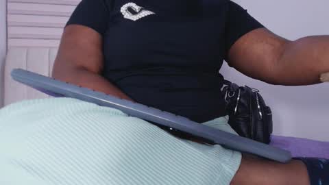 susy online show from February 2026 02:59:02 AM