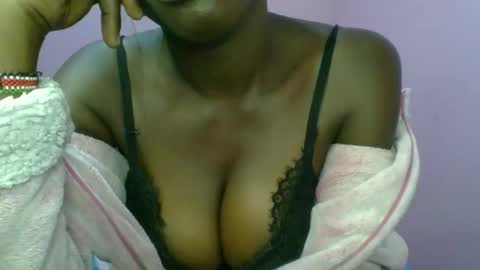 Gabriella online show from October 2025 08:25:01 AM