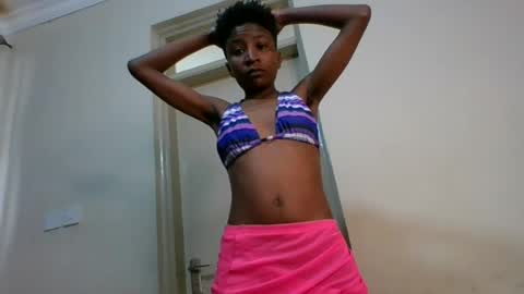 _sweetebony_r online show from June 2026 07:51:02 AM