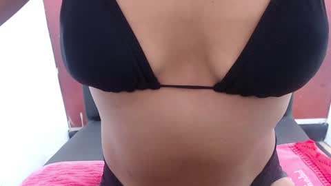Snapshot of _thamaraa_ chatting on June 2026 03:14:02 PM Tamara online show from June 2026 03:14:02 PM