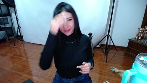 Snapshot of _the_dark_side_of_the_moon_ chatting on January 2025 04:23:01 AM _the_dark_side_of_the_moon_ online show from January 2025 04:23:01 AM