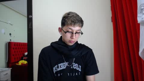 Thomas online show from December 2024 05:53:02 AM