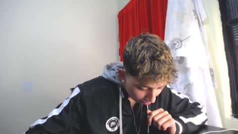 Thomas online show from January 2025 09:51:01 PM