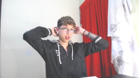 Thomas online show from January 2025 02:33:01 AM