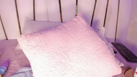 Rousse  online show from February 2025 10:26:02 PM