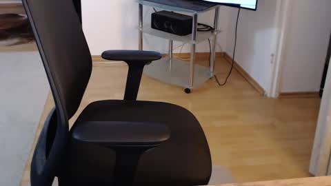 Snapshot of _trythis_ chatting on November 2025 09:03:02 PM _trythis_ online show from November 2025 09:03:02 PM