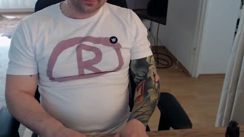 Snapshot of _trythis_ chatting on April 2026 03:02:02 PM _trythis_ online show from April 2026 03:02:02 PM