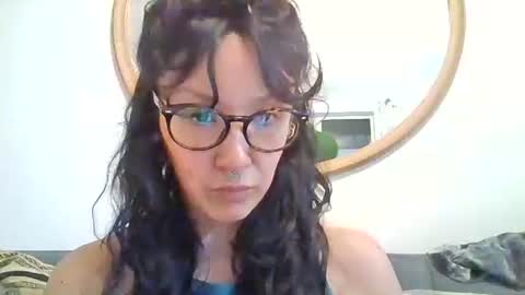 _tutti_frutti_ online show from September 2025 05:33:01 AM