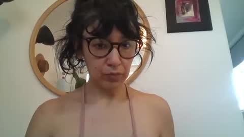 _tutti_frutti_ online show from March 2026 10:49:02 PM