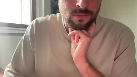 Snapshot of _ur_happy_meal chatting on December 2024 08:14:02 PM DJ online show from December 2024 08:14:02 PM