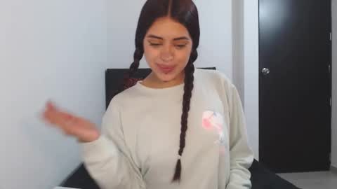 Snapshot of _valentinax_ chatting on February 2026 11:39:02 AM Vale online show from February 2026 11:39:02 AM