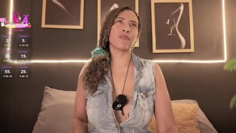 Snapshot of _victoria_hills chatting on February 2026 12:10:01 PM Victoria online show from February 2026 12:10:01 PM