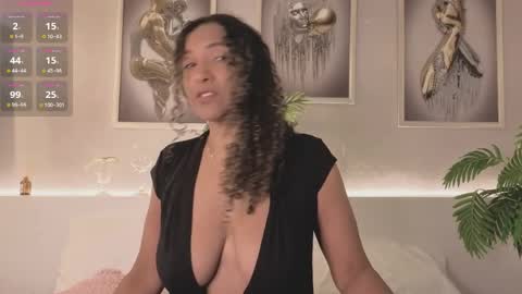 Snapshot of _victoria_hills chatting on April 2026 01:52:02 PM Victoria online show from April 2026 01:52:02 PM