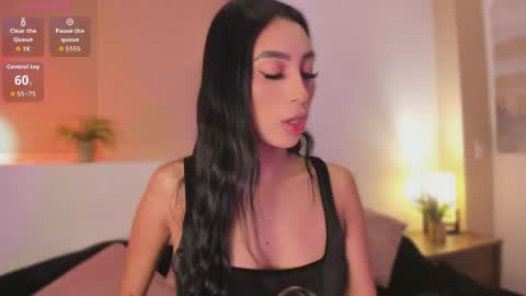 Snapshot of _victoria_lee chatting on April 2026 12:36:01 PM Victoria online show from April 2026 12:36:01 PM
