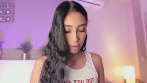 Snapshot of _victoria_lee chatting on June 2026 12:11:02 PM Victoria online show from June 2026 12:11:02 PM