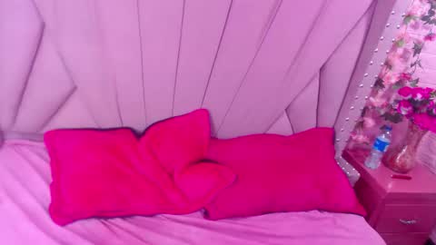 _violeta_18 online show from March 2025 11:49:02 PM