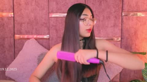   online show from December 2025 08:16:02 PM