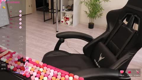 Alis online show from November 2025 10:15:01 AM