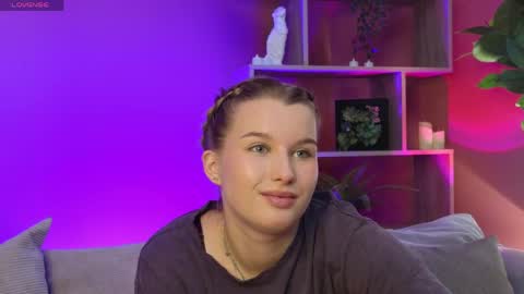 _watchmesmile_ online show from May 2026 05:03:02 AM