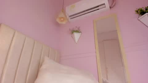 Snapshot of _wendy_x chatting on June 2026 02:33:01 PM _wendy_x online show from June 2026 02:33:01 PM