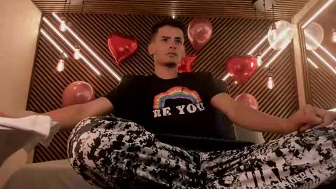 Snapshot of _white_fox_ chatting on February 2025 03:31:02 AM white fox online show from February 2025 03:31:02 AM