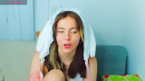 _yourcherrybomb online show from January 2025 06:20:02 AM