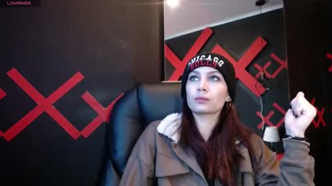 Snapshot of _yuyi chatting on March 2025 11:11:01 AM Yuyi online show from March 2025 11:11:01 AM