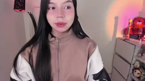_zathara_ online show from June 2026 06:46:02 PM