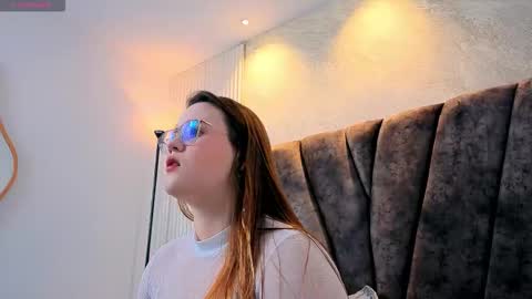 zoe online show from February 2026 06:33:02 PM