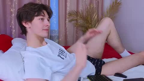 Denis online show from November 2025 12:49:01 PM