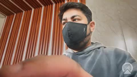 Sleepy owl online show from November 2025 09:06:02 AM