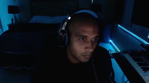 a4orce online show from November 2025 02:13:01 AM